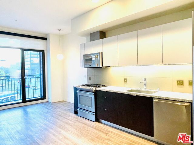 1122 Gayley Avenue, 311 photo 6