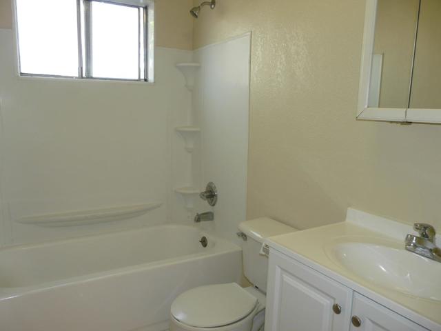326 N 19th Street, San Jose CA: https://media.crmls.org/mediaz/2d89f99c-380b-45fa-b398-08455006ccc8.jpg