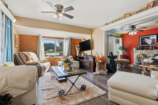 304 Ridgemark Drive, Hollister CA: https://media.crmls.org/mediaz/2d8a0ab2-4fed-43cf-8988-9cb5dfff5845.jpg