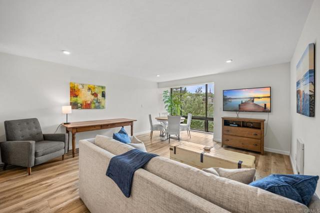 Detail Gallery Image 13 of 52 For 1552 Camino Del Mar #401,  Del Mar,  CA 92014 - 1 Beds | 2 Baths