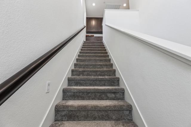 8906 Upbeat Way, Elk Grove CA: https://media.crmls.org/mediaz/2d8b205b-7952-4eb4-bb81-f71c6c1e78b3.jpg