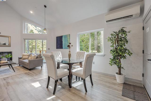 20244 Lower Skyridge Dr, Groveland CA: https://media.crmls.org/mediaz/2d8bbd5d-e440-45e4-a834-11dd7ba5c427.jpg