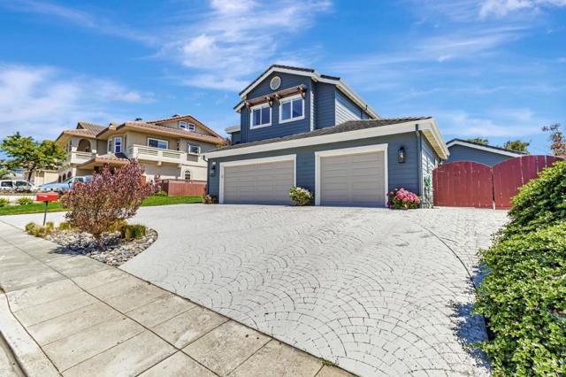 515 Silver Avenue, Half Moon Bay CA: https://media.crmls.org/mediaz/2d8cd25a-c8f2-43d1-a46c-47be71ffcfbf.jpg