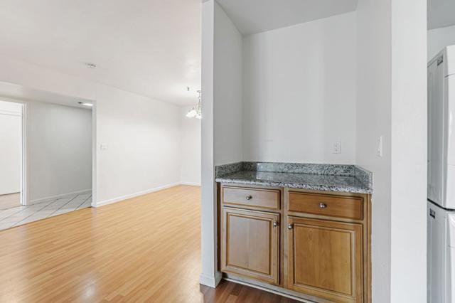 49 Showers Drive, Mountain View CA: https://media.crmls.org/mediaz/2d8d7498-cf19-4aeb-8ed2-8463d3812e31.jpg