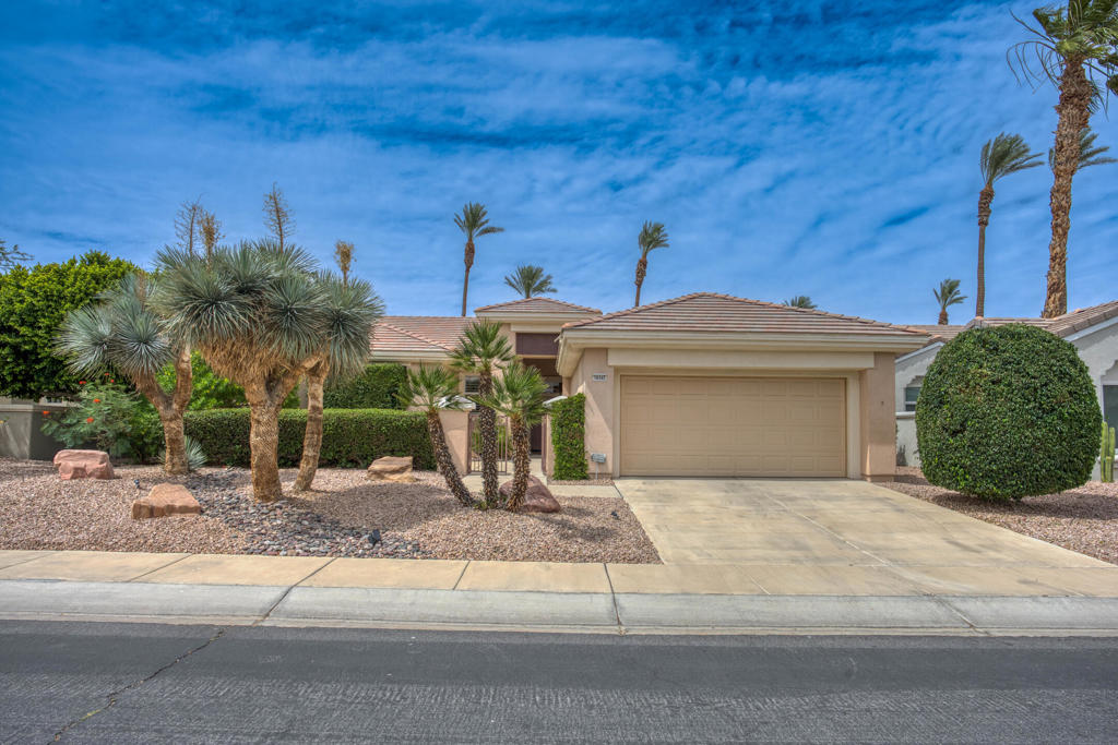 78342 Vinewood Drive