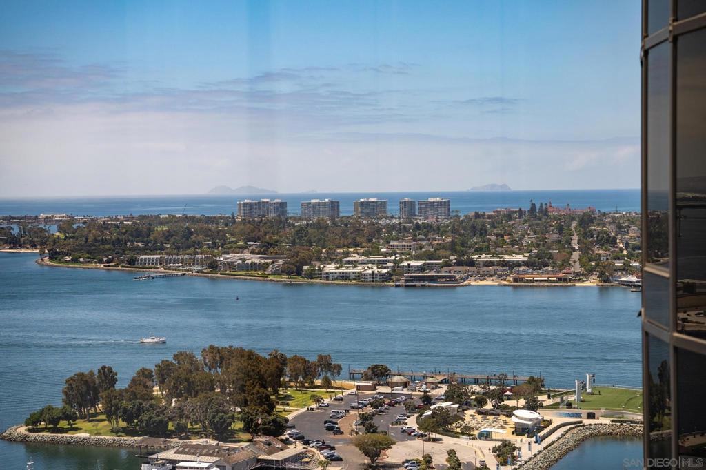 200 Harbor - photo 18