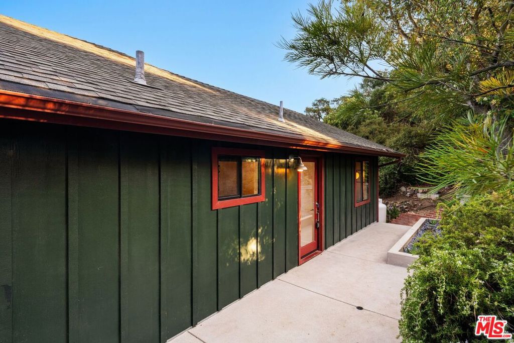 MLS #25607185 image #16