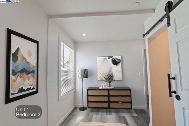 Image 21 of 51 For 3325 8th St  