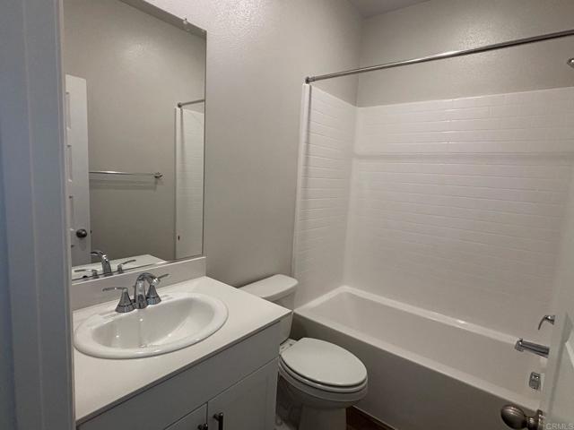 Detail Gallery Image 6 of 26 For 1805 Saltbush Dr, San Marcos,  CA 92069 - 3 Beds | 3 Baths