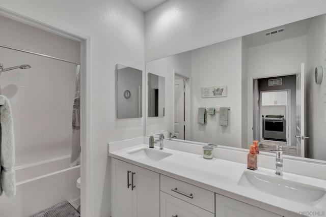 7603 Sage Ct., Santee CA: https://media.crmls.org/mediaz/2d8fa2f7-901a-4023-9524-9f11dcbe90b1.jpg