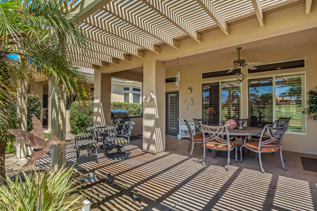 80435 Muirfield Drive, Indio CA: https://media.crmls.org/mediaz/2d8fabda-5cc0-4546-aede-ca0c709cce41.jpg
