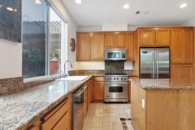 1728 Via Pajaro, Camarillo CA: https://media.crmls.org/mediaz/2d9001d2-e6b1-402e-a366-cc6e43c00f0e.jpg