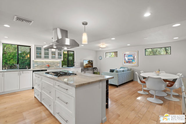 Image 15 of 66 For 2580 La Condesa Drive