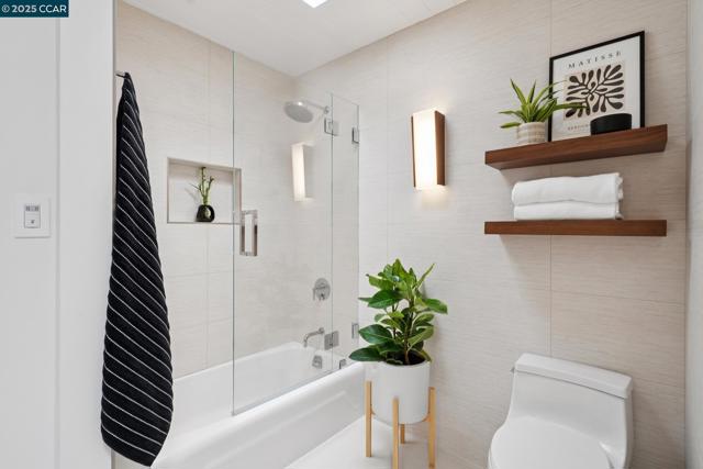 206 Santa Fe Dr, Walnut Creek CA: https://media.crmls.org/mediaz/2d908c69-bc45-42a7-a9ea-815284846493.jpg