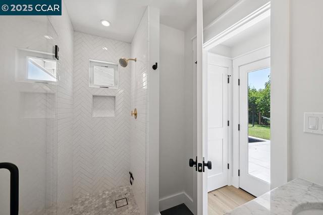 3108 Del Oceano Dr, Lafayette CA: https://media.crmls.org/mediaz/2d911e95-a4f4-42ca-86f7-7654b5f43a41.jpg