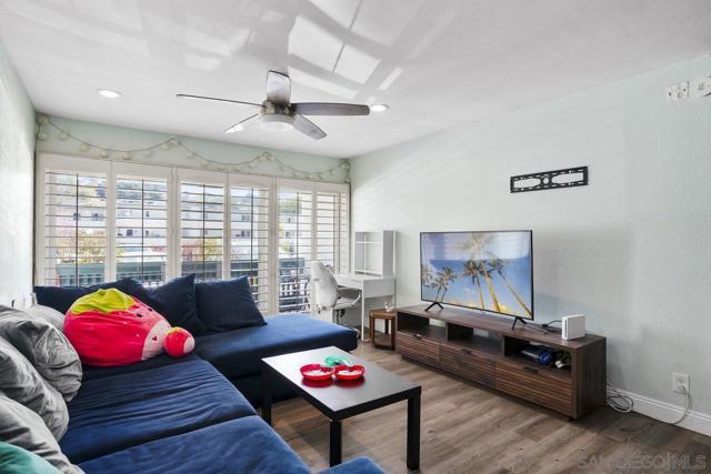 4060 Huerfano Ave, San Diego CA: https://media.crmls.org/mediaz/2d913071-892e-4d4b-9395-0356e8d6df01.jpg