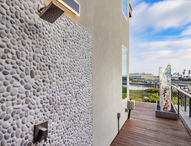 Image 36 of 47 For 2516 San Elijo Ave