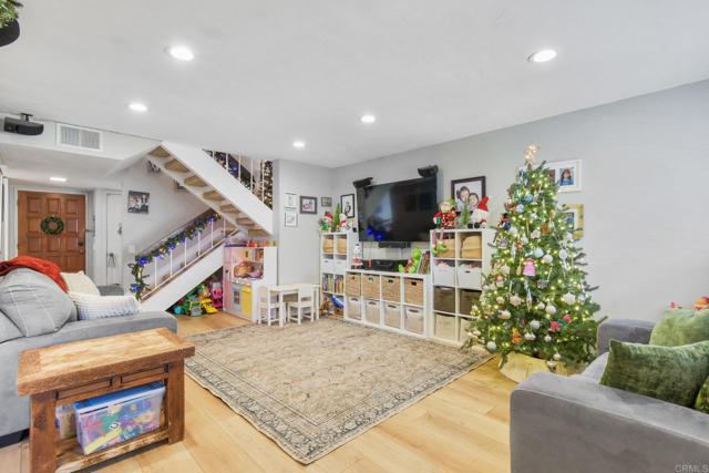 Detail Gallery Image 6 of 32 For 3015 Plaza Leonardo, Bonita,  CA 91902 - 3 Beds | 2/1 Baths