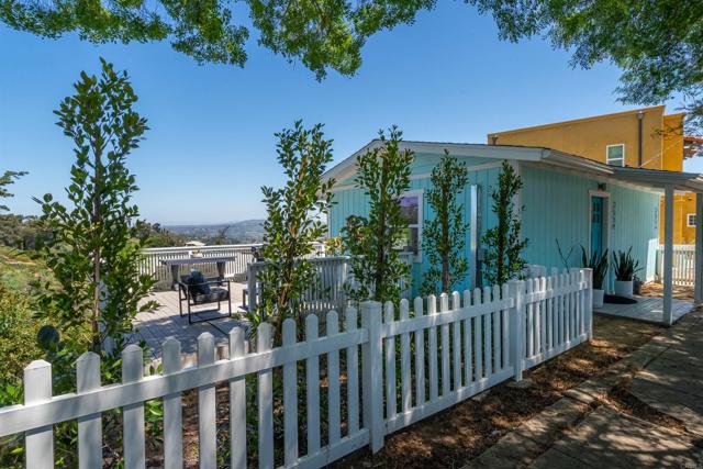 3554 56 Sydney Place, San Diego CA: https://media.crmls.org/mediaz/2d934f34-97f9-4a40-8ebc-ca2b470eda85.jpg