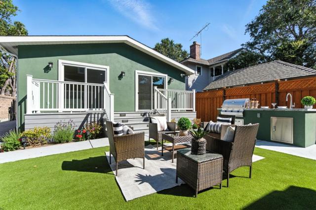 30 16th Avenue, San Mateo CA: https://media.crmls.org/mediaz/2d93939d-2035-4aa7-b810-ee877a0021e6.jpg