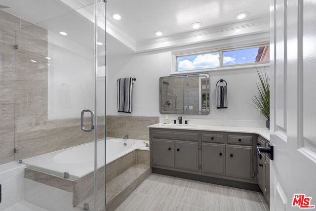 532 Riviera Court, Fullerton CA: https://media.crmls.org/mediaz/2d93a440-0578-47d7-a79f-802a4c65ff15.jpg
