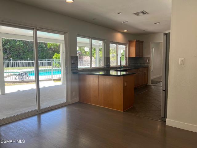 8431 Faust Avenue, West Hills CA: https://media.crmls.org/mediaz/2d95028a-6b46-4959-87cc-114cea086101.jpg