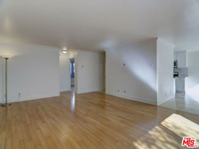 2884 Sawtelle Boulevard, Los Angeles CA: https://media.crmls.org/mediaz/2d953516-062f-427f-a4a1-db44a1d6ad46.jpg