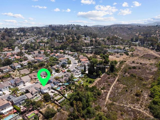3943 Catamarca Dr, San Diego CA: https://media.crmls.org/mediaz/2d95f820-7bd2-4e0c-92a9-7ae0f3e84062.jpg