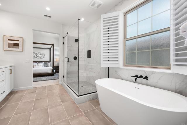 107 Starbright, Irvine CA: https://media.crmls.org/mediaz/2d960dd8-4c03-4c9a-89ae-a74bedc37488.jpg