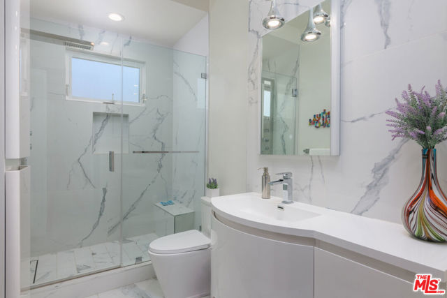 2022 Harriman Lane, Redondo Beach, California 90278, 5 Bedrooms Bedrooms, ,4 BathroomsBathrooms,Residential,Sold,Harriman,24456453