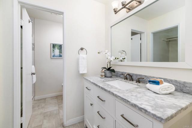 Detail Gallery Image 11 of 27 For 7321 Alicante Rd a,  Carlsbad,  CA 92009 - 2 Beds | 2/1 Baths