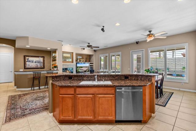 62 Via Del Pienza, Rancho Mirage CA: https://media.crmls.org/mediaz/2d988711-eb15-4ed2-b6ab-f3a05498c970.jpg
