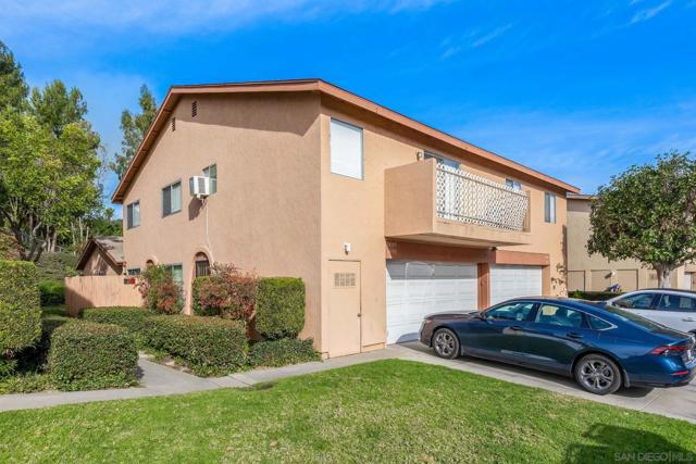 14148 Caminito Quevedo, San Diego CA: https://media.crmls.org/mediaz/2d994300-f162-454c-a834-ac591a551608.jpg