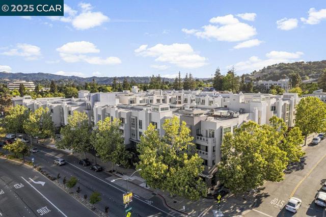 1655 N CALIFORNIA, Walnut Creek CA: https://media.crmls.org/mediaz/2d9996e1-9c1d-4097-9fa9-a01d84e7673a.jpg