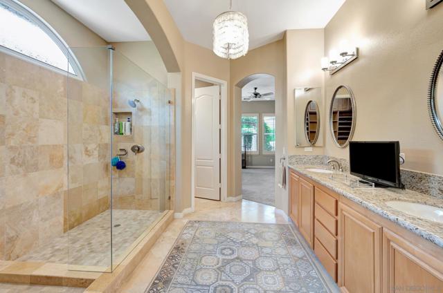 10659 Paseo Allegria Ave, San Diego CA: https://media.crmls.org/mediaz/2d99ebe8-bf58-4b07-9cf5-67e301c25e37.jpg