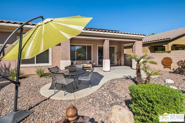 81091 Avenida Colonias, Indio CA: https://media.crmls.org/mediaz/2d99f597-99ee-4a83-b9c9-6240ba475d0f.jpg
