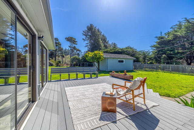 18601 Cypress Road, Fort Bragg CA: https://media.crmls.org/mediaz/2d9a280a-6ba7-472b-951d-23da1ac3c121.jpg