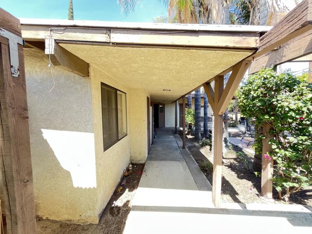 1642 W 27th Street, San Bernardino CA: https://media.crmls.org/mediaz/2d9a72dd-b22b-40b5-9214-f8ffd0566671.jpg