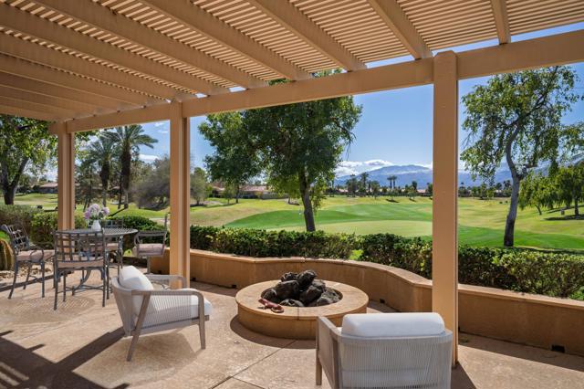 57 Pine Valley Drive, Rancho Mirage CA: https://media.crmls.org/mediaz/2d9ab77c-e335-44f0-9078-a84f51b5b5ad.jpg