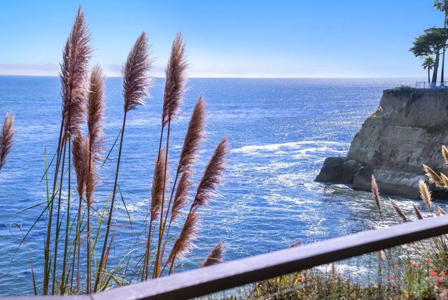 4790 Opal Cliff Drive, Santa Cruz CA: https://media.crmls.org/mediaz/2d9b2d64-aaf7-4c4e-a79b-717b52d7380b.jpg