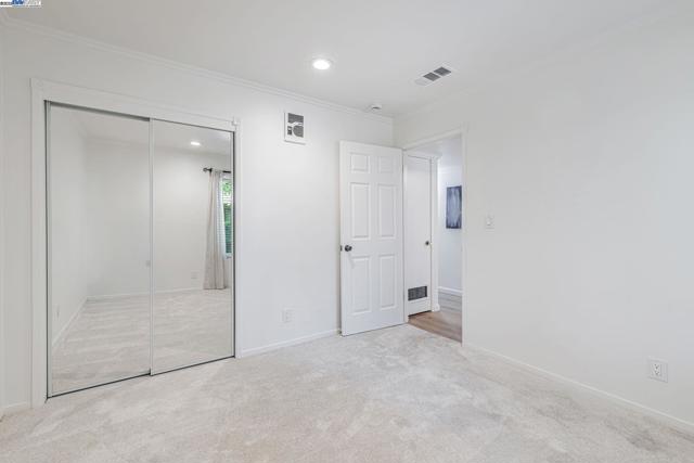 825 Oak Grove Rd, Concord CA: https://media.crmls.org/mediaz/2d9b5efe-d709-4b79-bb7b-5b755d2a459a.jpg