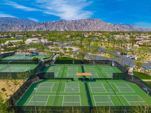 81675 Macbeth Street, La Quinta CA: https://media.crmls.org/mediaz/2d9bb5f7-7ce0-4c95-a830-12112e3966d2.jpg