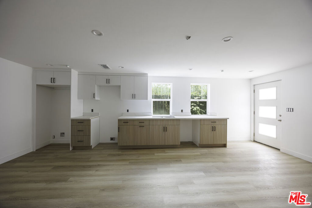 MLS #26856319 image #26