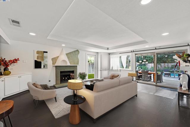 Image 15 of 58 For 7828 Foothill Knolls Dr
