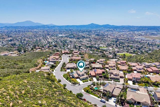 5324 Bella Vista St, Santee CA: https://media.crmls.org/mediaz/2d9e49bd-4ac7-4f69-9752-50df61ddb17c.jpg