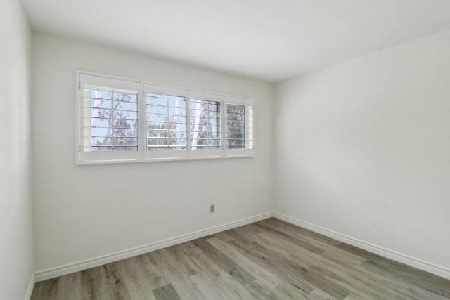 10263 Caminito Toronjo, San Diego CA: https://media.crmls.org/mediaz/2d9e6f67-5616-4702-8d3f-883c142171c2.jpg