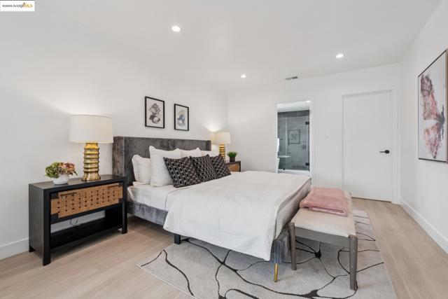 1207 Cedar St, Berkeley CA: https://media.crmls.org/mediaz/2d9ec65b-4489-4d30-85ae-d8f76d888aa3.jpg
