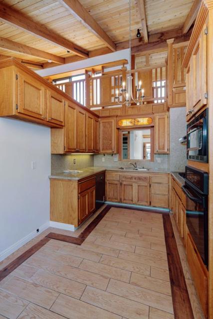 120 Alamo Avenue, Santa Cruz CA: https://media.crmls.org/mediaz/2d9f3379-7b8b-48f3-8b46-76db80524e34.jpg