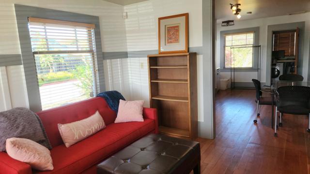 895 Main Street, Half Moon Bay CA: https://media.crmls.org/mediaz/2d9f3834-8f65-4364-88e2-ba03143154ac.jpg