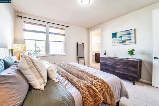 1233 Bockman, San Lorenzo CA: https://media.crmls.org/mediaz/2d9f89bd-2680-47ec-85b2-872150a0d8f6.jpg